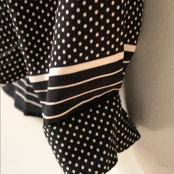 Loft NWT black top with roll up sleeves - Picture 6 of 6